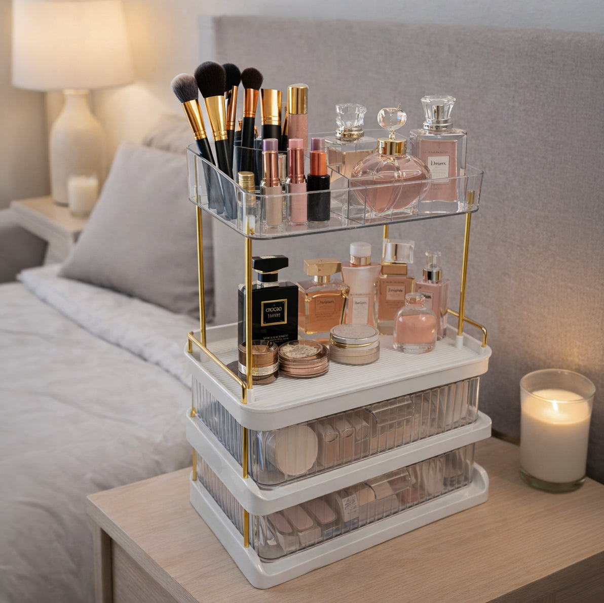 منظم مكياج وعطور فاخر متعدد الطبقات مع أدراج – تصميم راقي بلمسات ذهبية